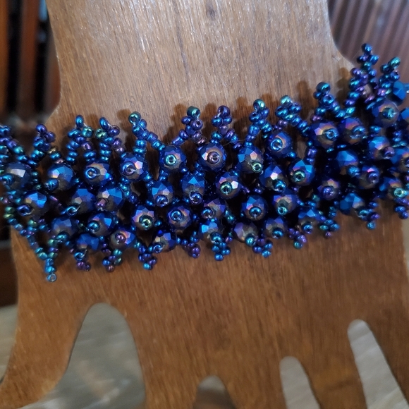 Blue Irridescent Crystal and Beaded Bracelet - Picture 2 of 5